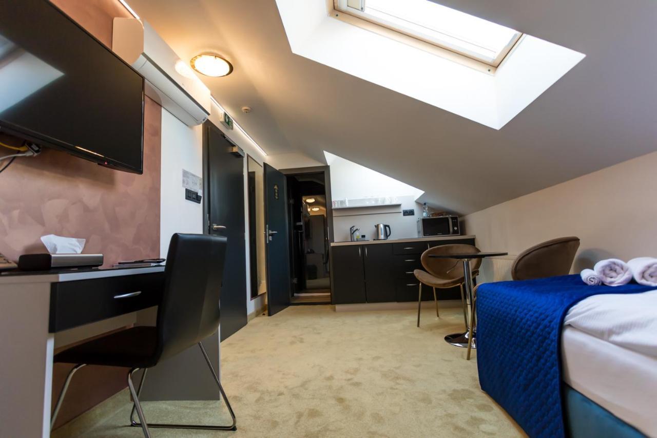 Apart Hotel Golden Apartments Košice Εξωτερικό φωτογραφία