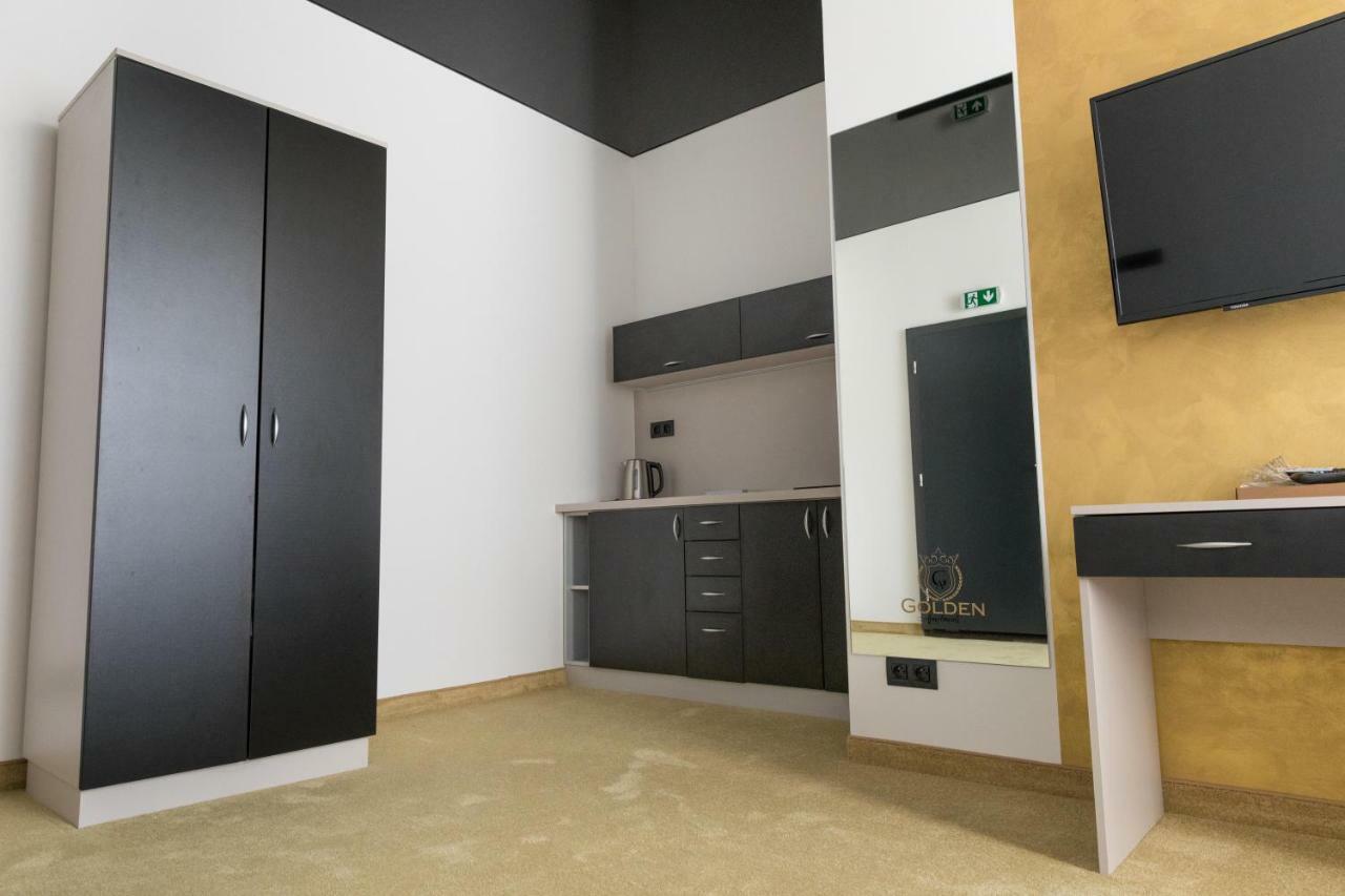 Apart Hotel Golden Apartments Košice Εξωτερικό φωτογραφία