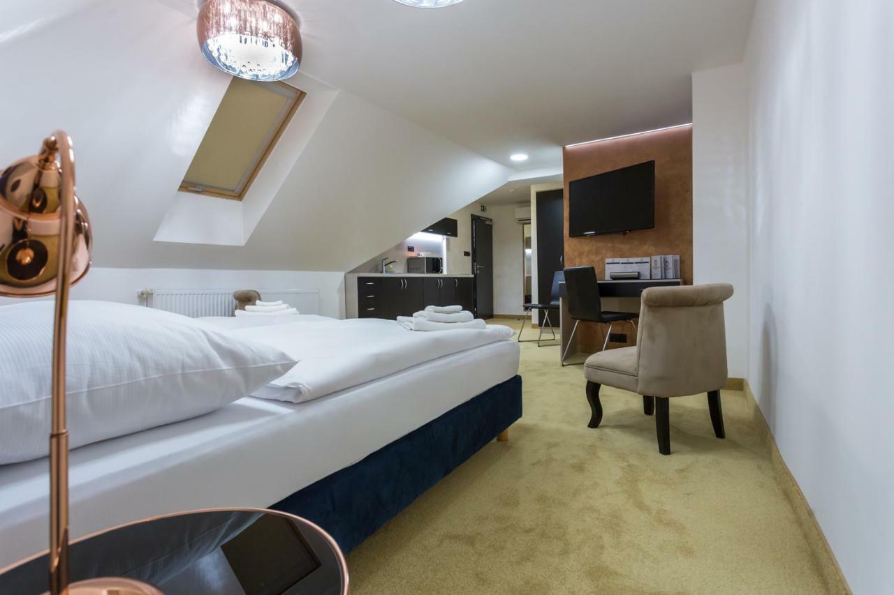Apart Hotel Golden Apartments Košice Εξωτερικό φωτογραφία