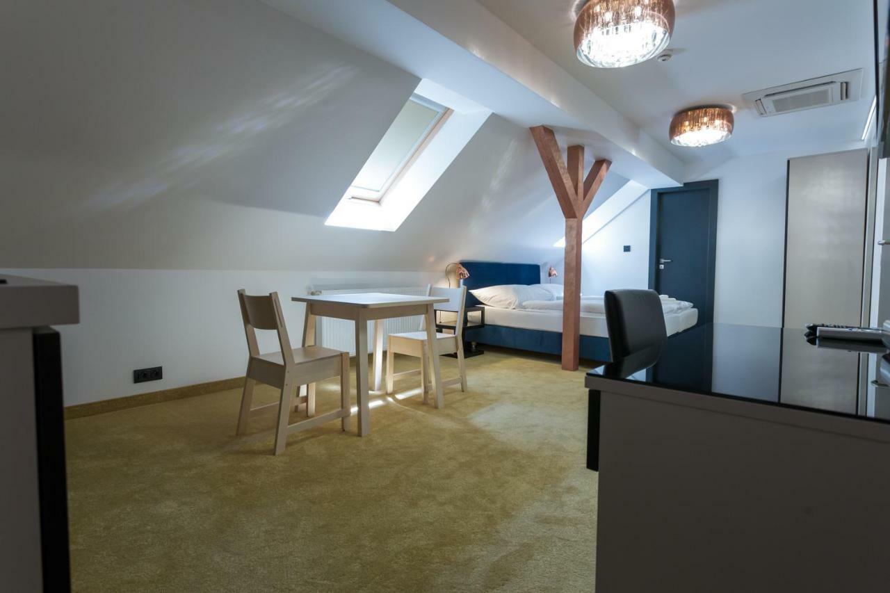 Apart Hotel Golden Apartments Košice Εξωτερικό φωτογραφία